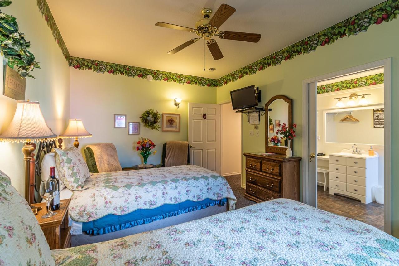 Apples Bed And Breakfast Inn Big Bear Lake Kültér fotó